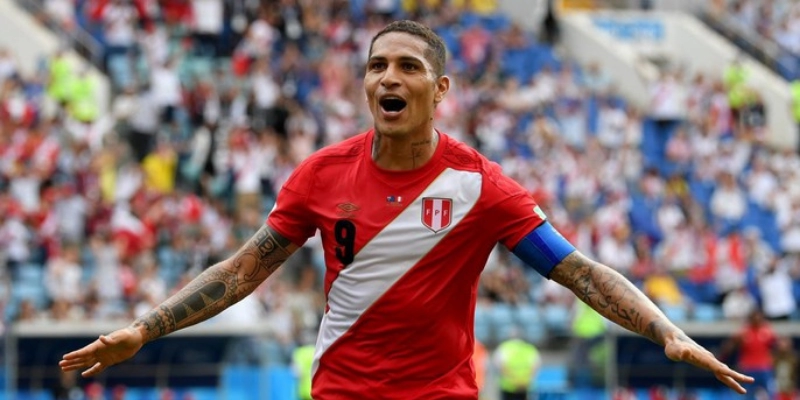 Kỹ thuật và bản lĩnh của Paolo Guerrero trên sân cỏ